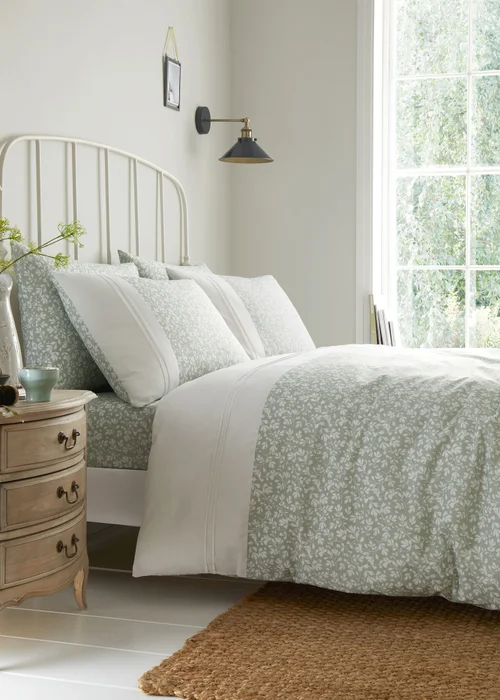 Dreams & Drapes Decorative Tess Green Fitted Bed Sheet Set - Single Image 2