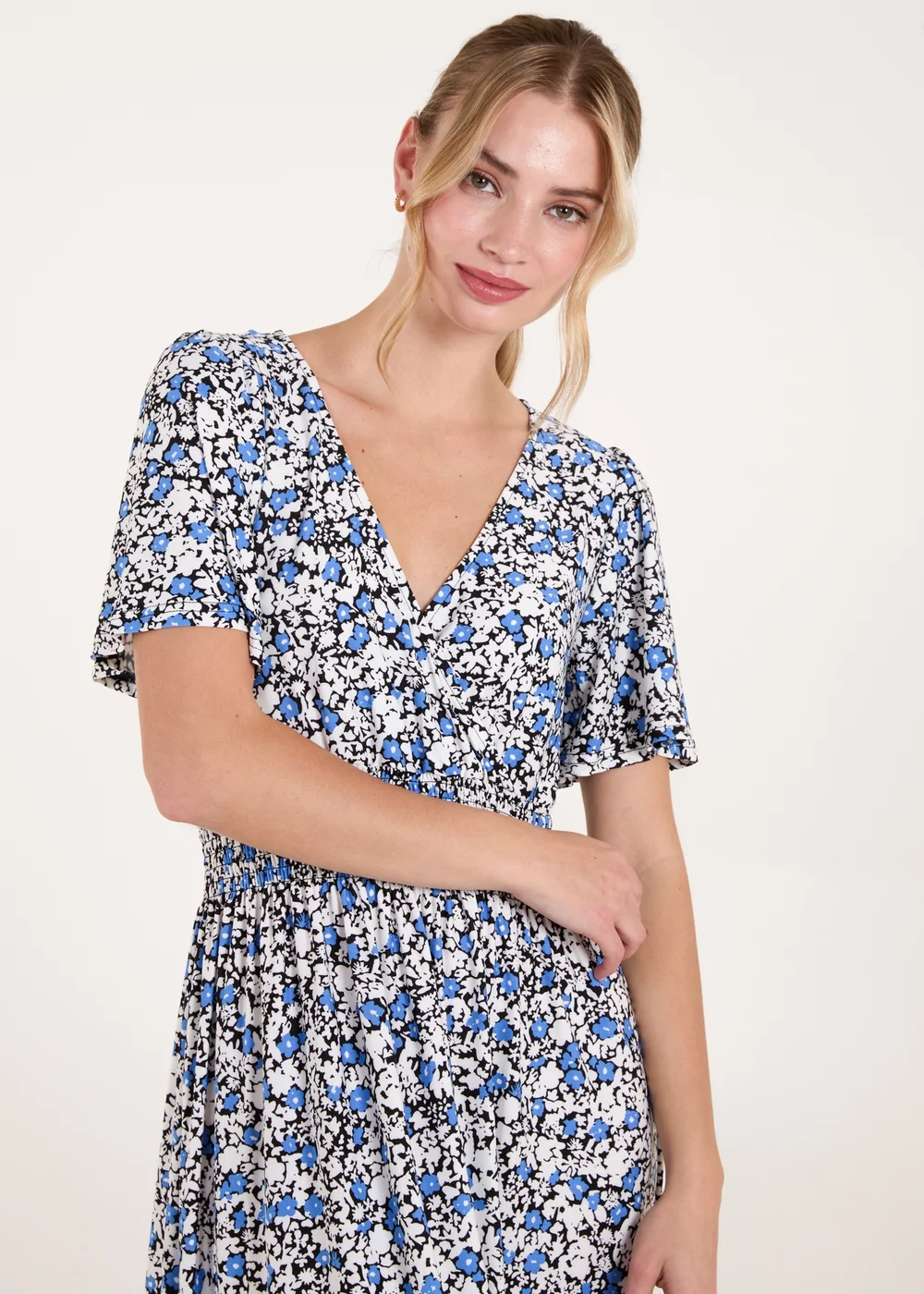 Blue Vanilla Blue Floral Wrap Front Maxi Dress - S/M Image 2