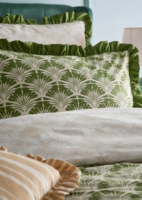 furn. Deco Palm Printed Ruffle Duvet Cover Set - Single Image 3