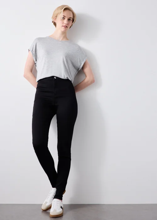 Black Jessie High Rise Skinny Jeans - 8/L29 Image 4