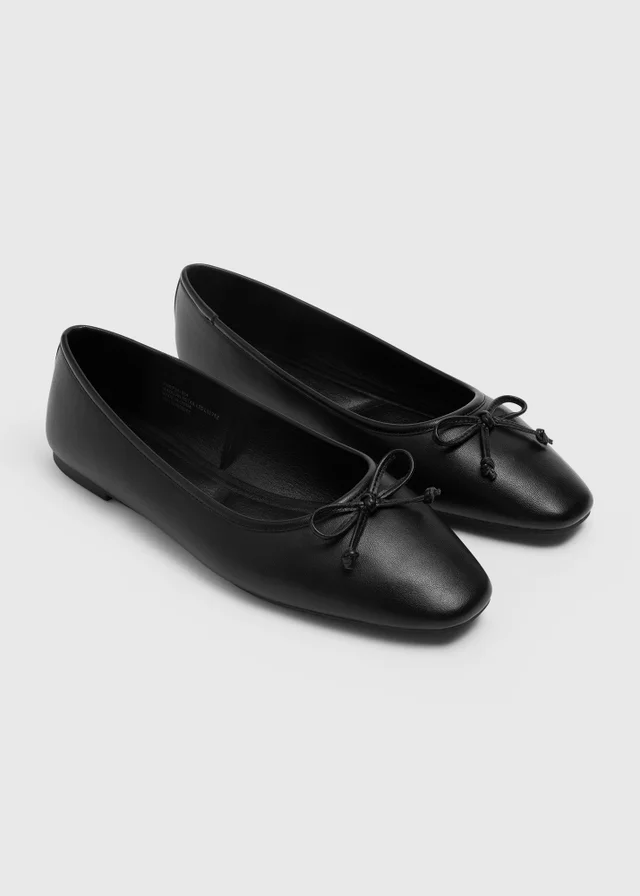 Black Ballet Pumps