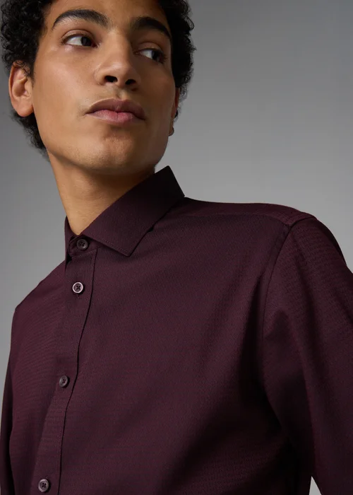 Taylor & Wright Burgundy Textured Geometric Shirt - S Image 4
