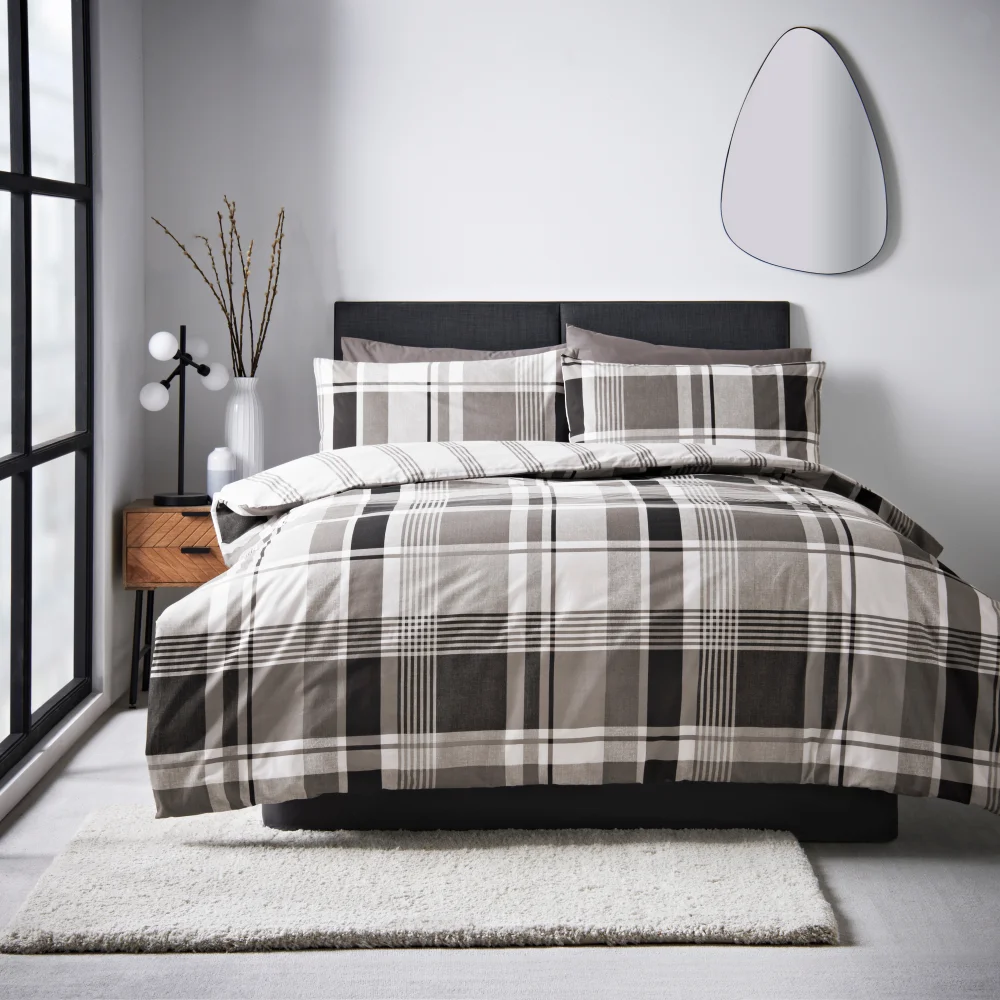 Grey Check Duvet Set - Single Image 1