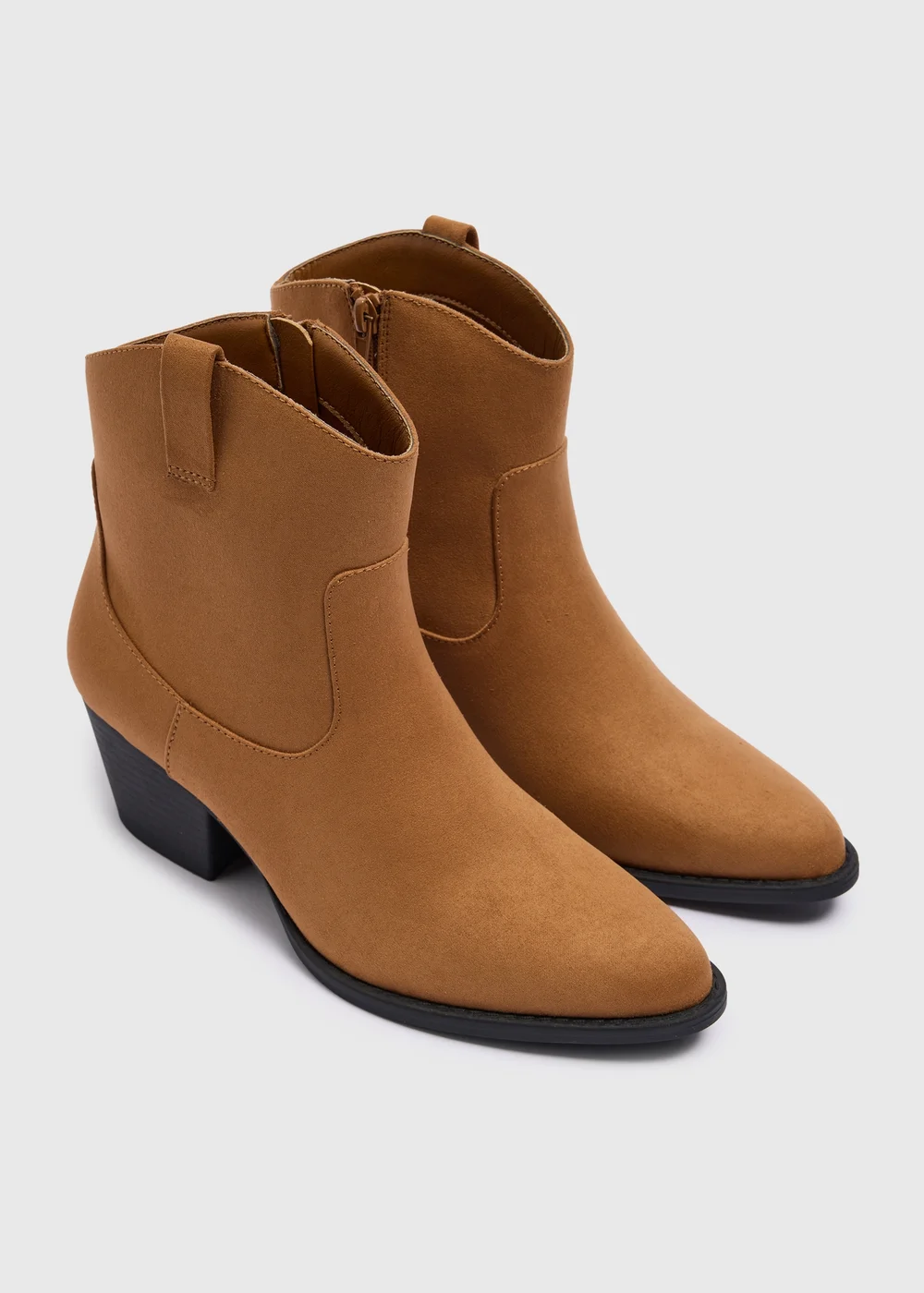 Tan Western Boots - Size 3 Image 1