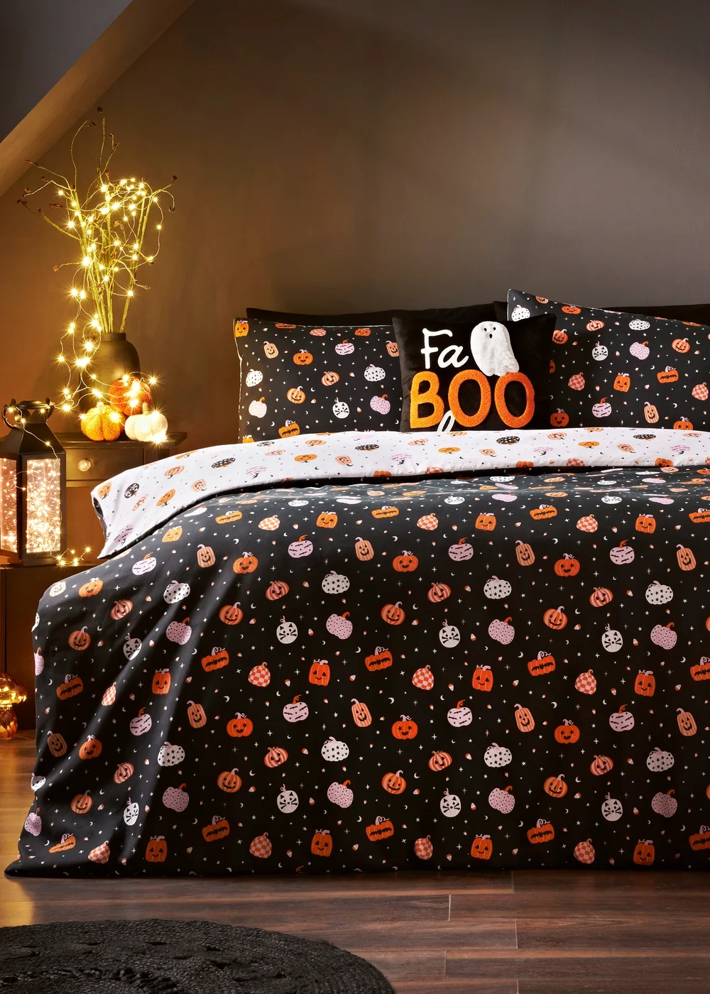 Black Halloween Pumpkin Duvet Set - Single Image 1
