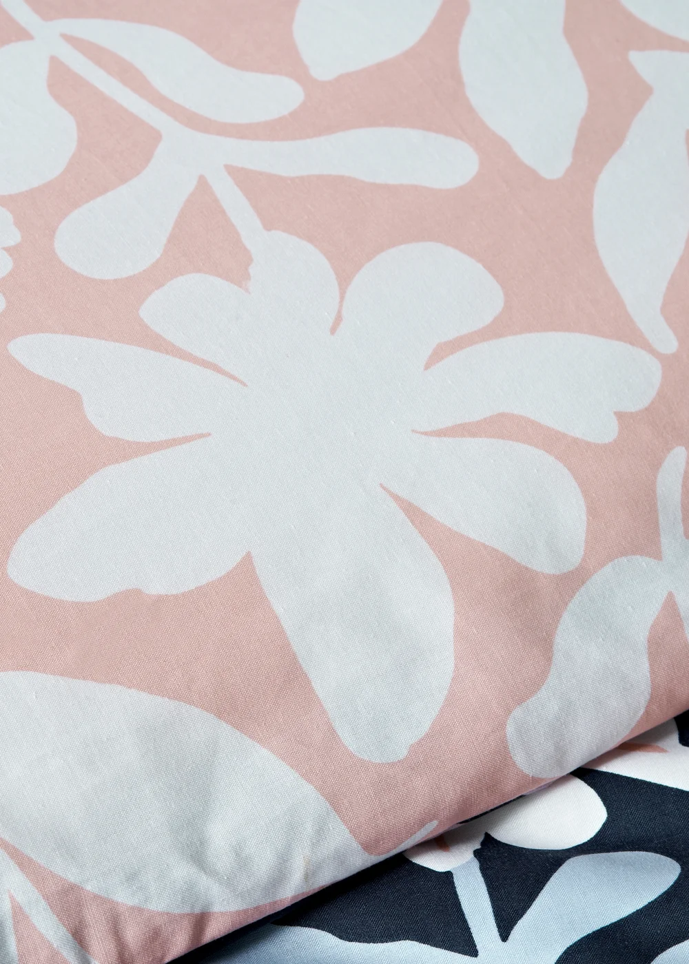Navy Floral Design Duvet Set - Single Image 3