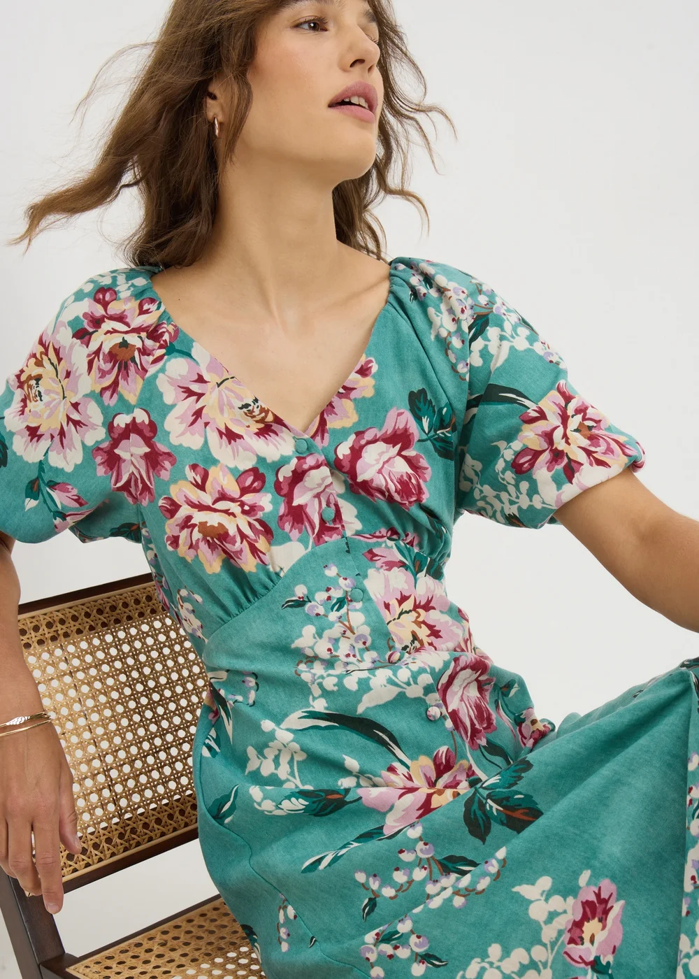 Green Floral Puff Sleeve Midi Dress - Size 8 | Matalan Green Floral Puff Sleeve Midi Dress - Size 8 | Matalan