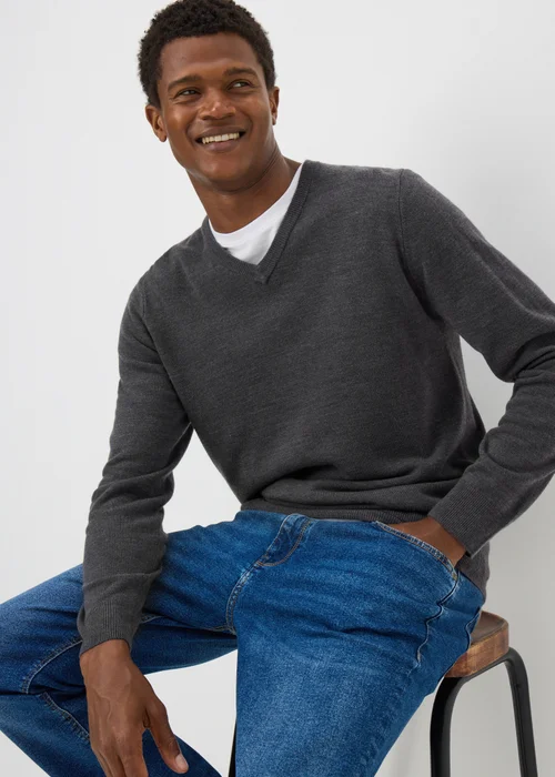 Grey Soft Touch V-Neck Jumper - S Image 1