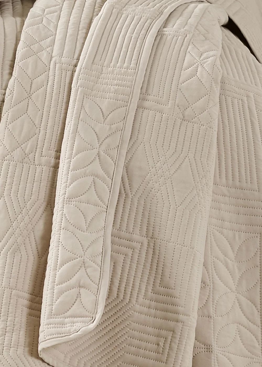 Catherine Lansfield Folkstone Geo 220x230cm Bedspread - One Size Image 2