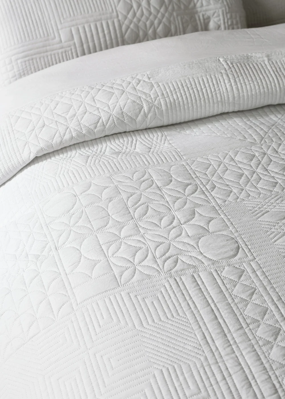 Catherine Lansfield Folkstone Geo Duvet Cover Set White - Single Image 3