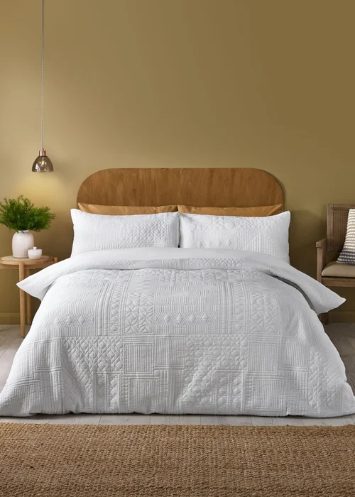 Catherine Lansfield Folkstone Geo Duvet Cover Set White - Single Image 1