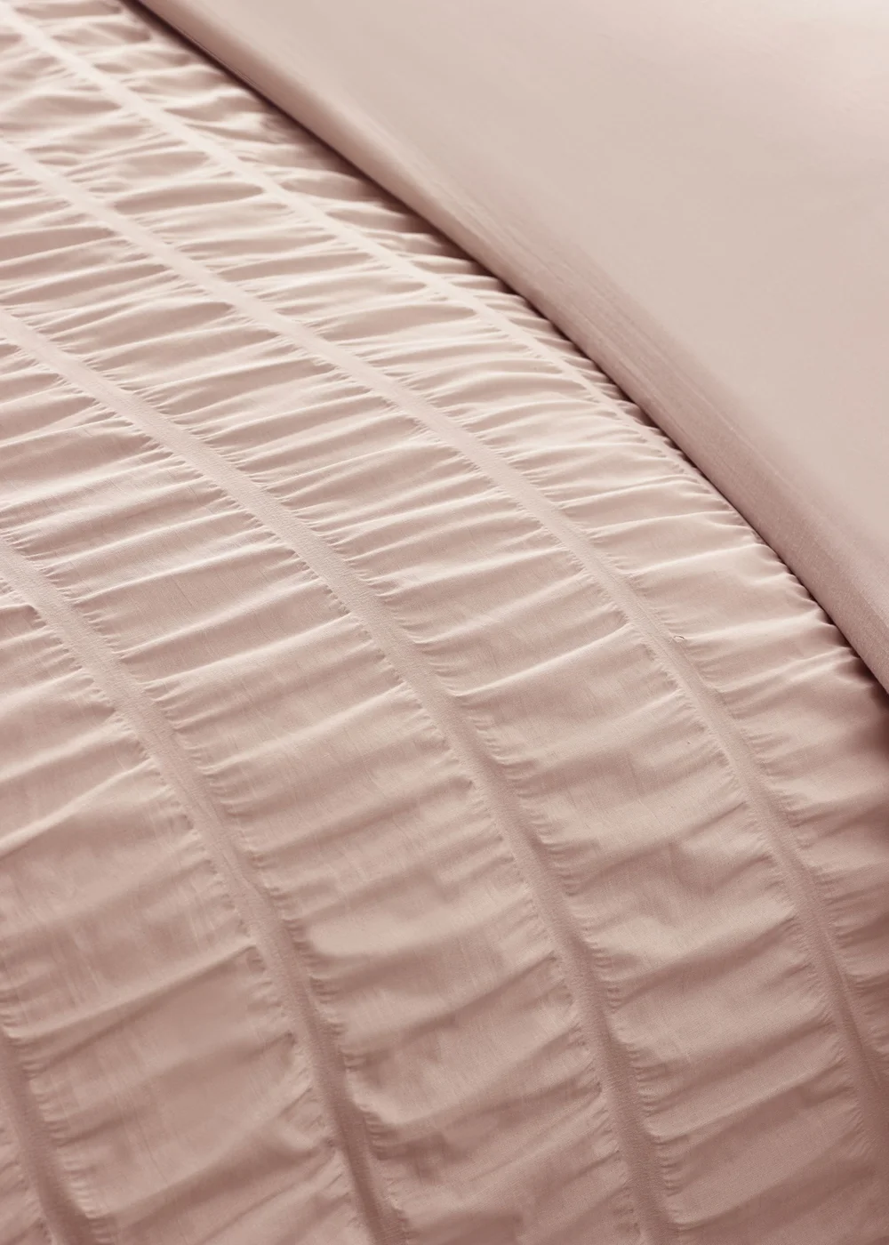 Catherine Lansfield Seersucker Frill Duvet Cover Set Pink - Double Image 3