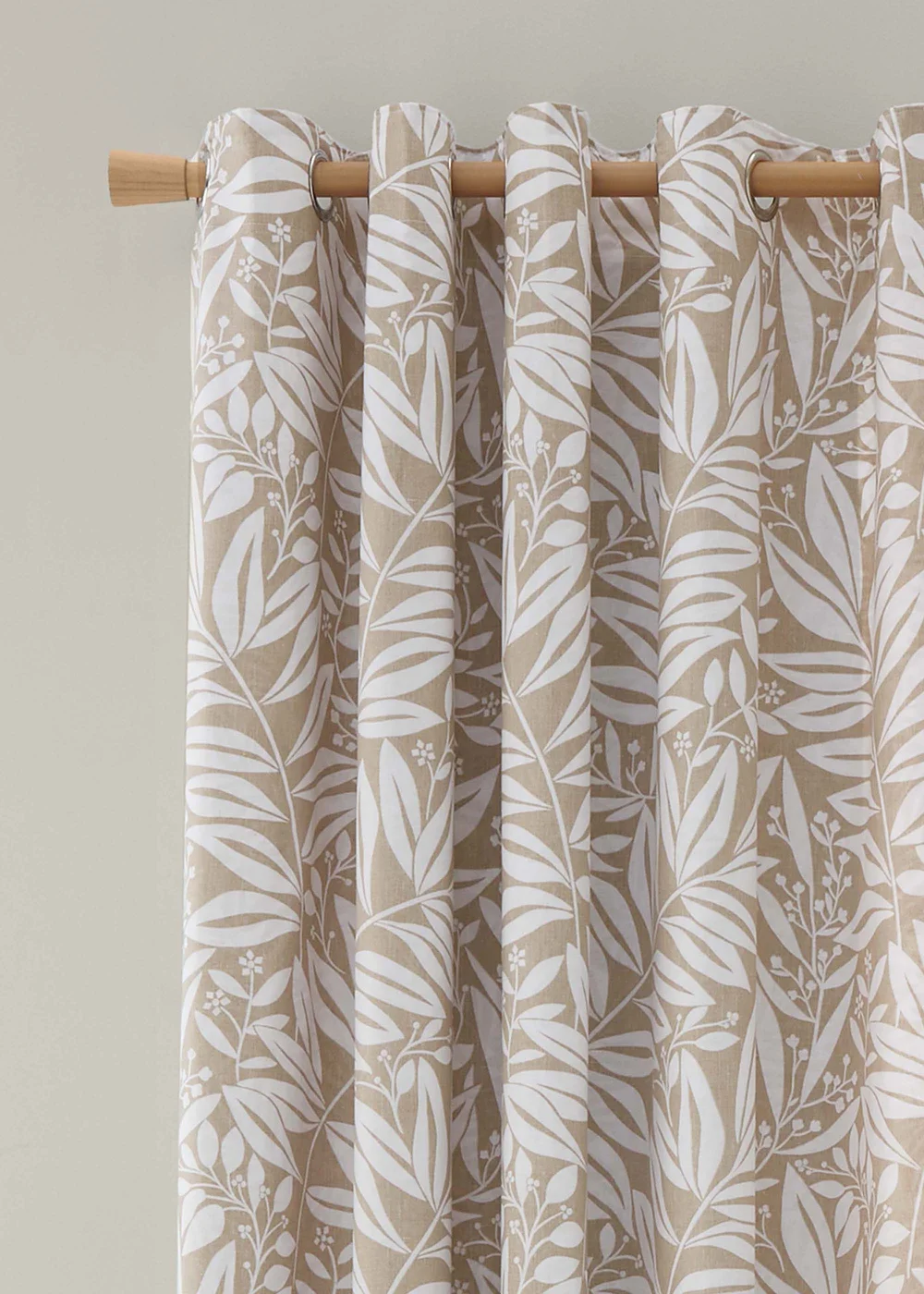 Catherine Lansfield Sorrel Leaf Fully Reversible Eyelet Curtains Natural - 66W X 90D (168x228cm) Image 3