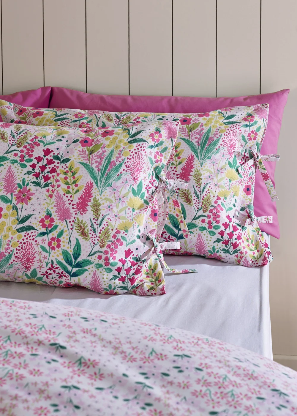 Catherine Lansfield Tilly Floral Reversible Duvet Cover Set Pink - King Image 3