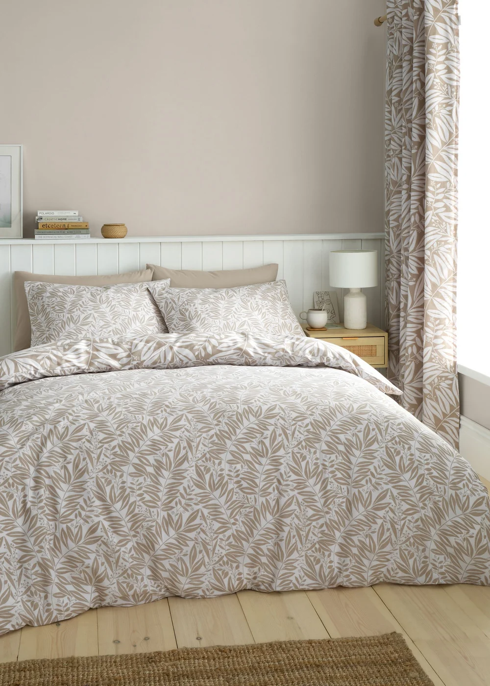Catherine Lansfield Sorrel Leaf Reversible Duvet Cover Set Natural - Single Image 2