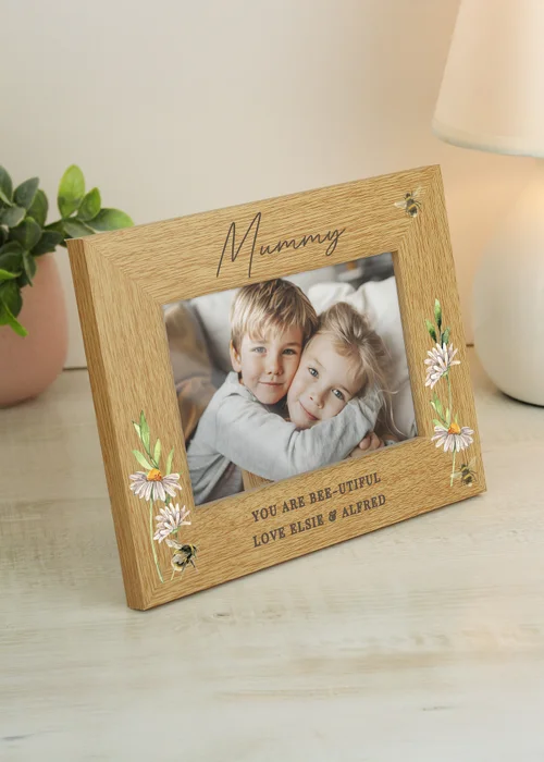Personalised Memento Company Floral Bee 6x4 Brown Oak Finish Photo Frame - One Size Image 1