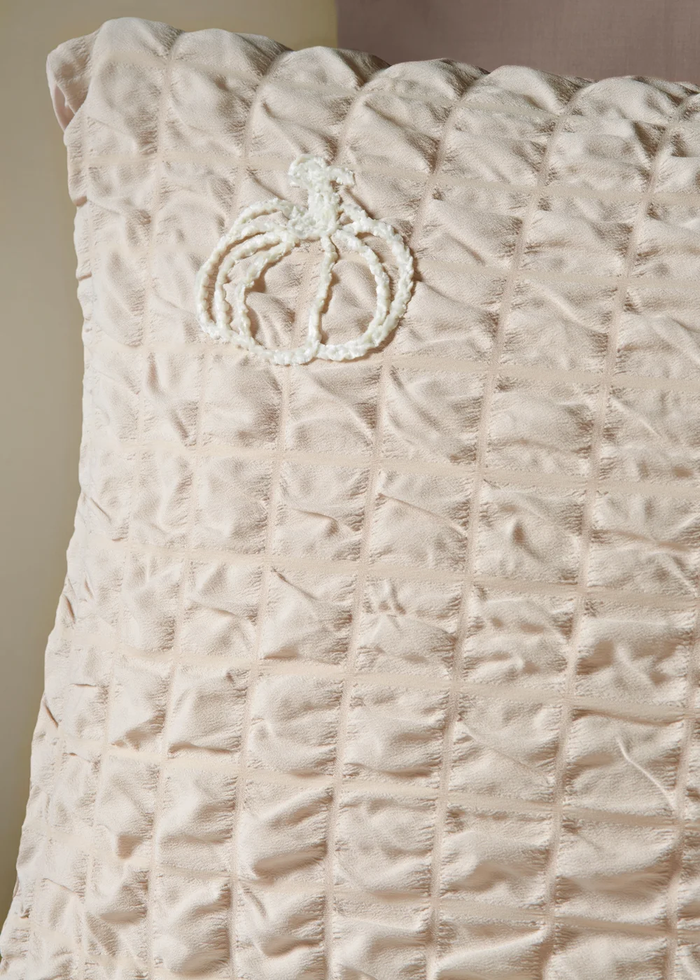 Natural Seersucker Pumpkin Duvet Set - Single Image 2