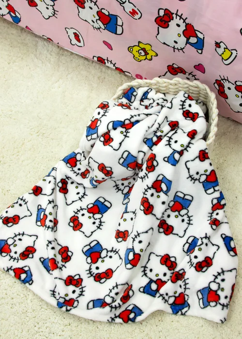 Hello Kitty White Heartheld Fleece Throw - One Size Image 4