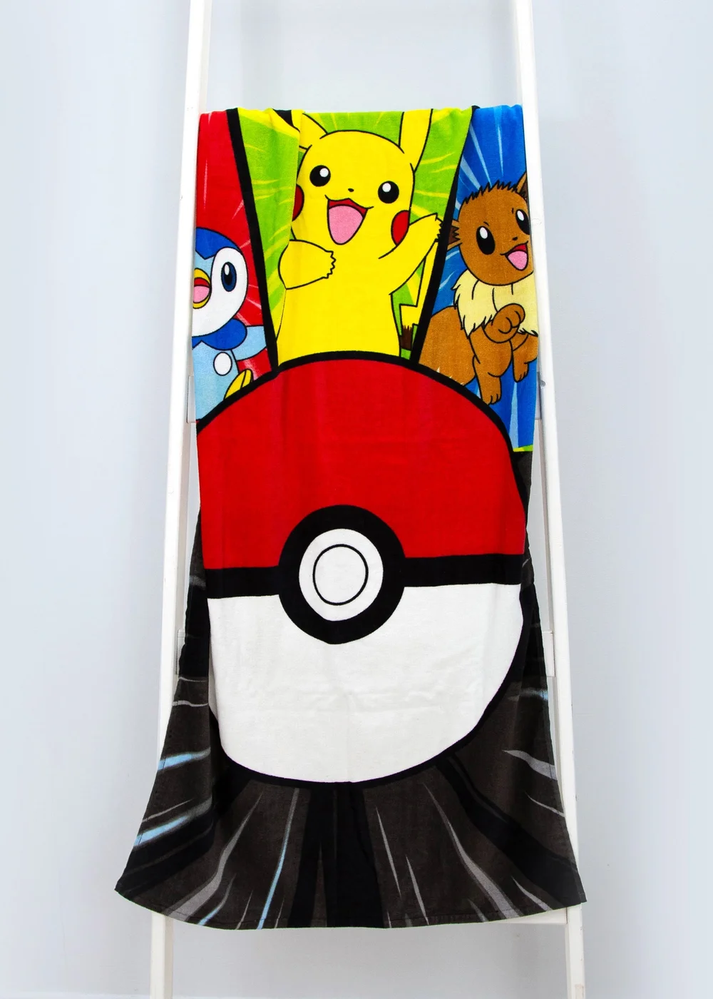 Pokémon Red Unite Beach Pool Towel - One Size Image 1