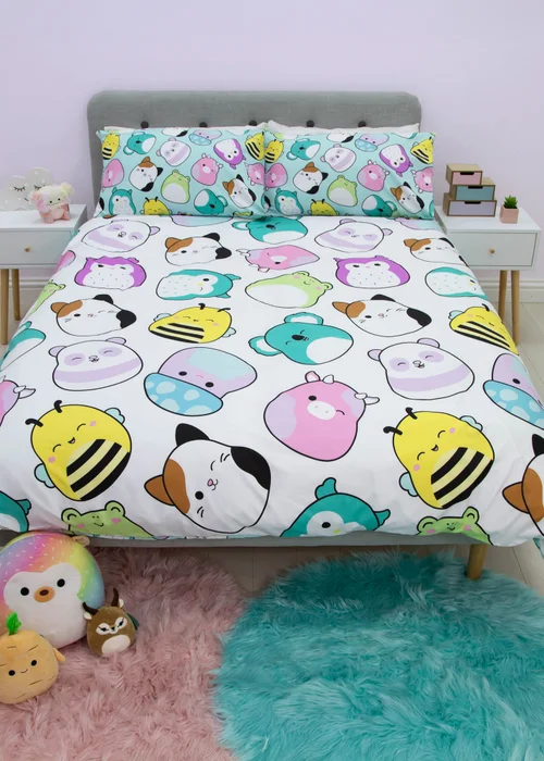 Squishmallows White Happy Brushed Microfiber Duvet Cover Set - Single Image 1