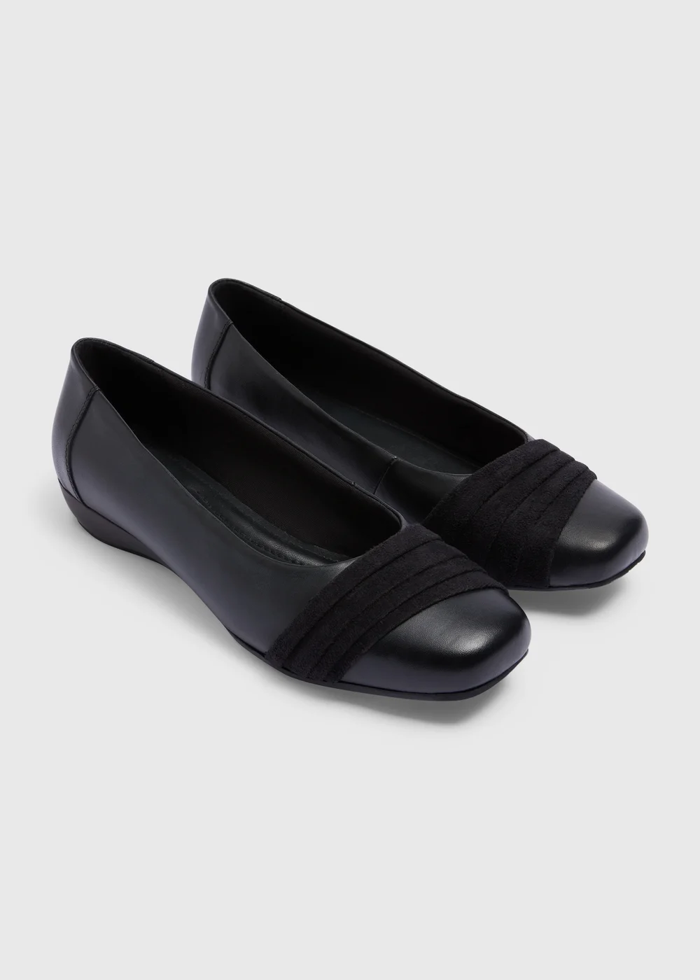 Black Square Toe Flat Shoes - Size 3 Image 1