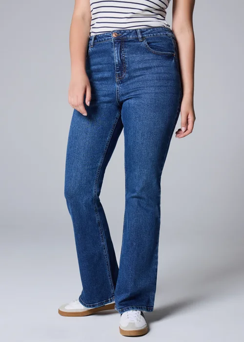 Darkwash Bootcut Jeans - 8/L29 Image 2