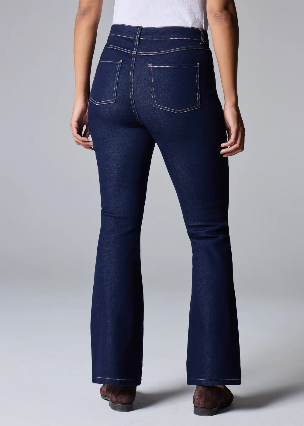 Rinsewash Bootcut Fit Jeans - 8/L29 Image 4