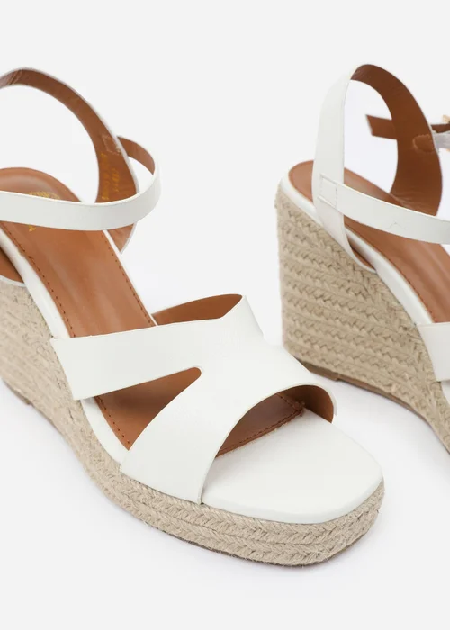 Where's That From White PU Sansa Wedge Shoes - 5 Image 4