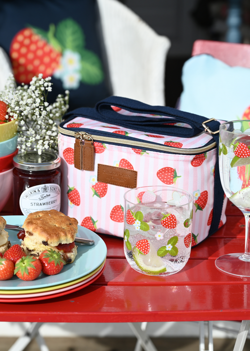 Summerhouse by Navigate Strawberries & Cream Personal Cool Bag (4L) - One Size Image 1