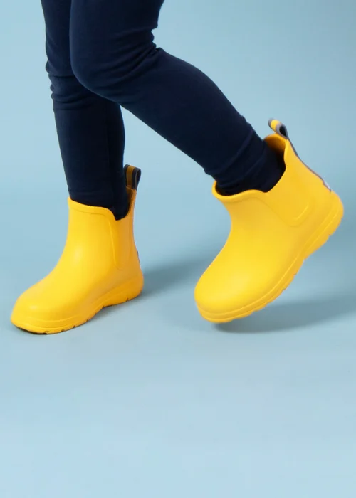 Totes Cirrus Yellow Kids Chelsea Rain Boot - 5-6 Image 2