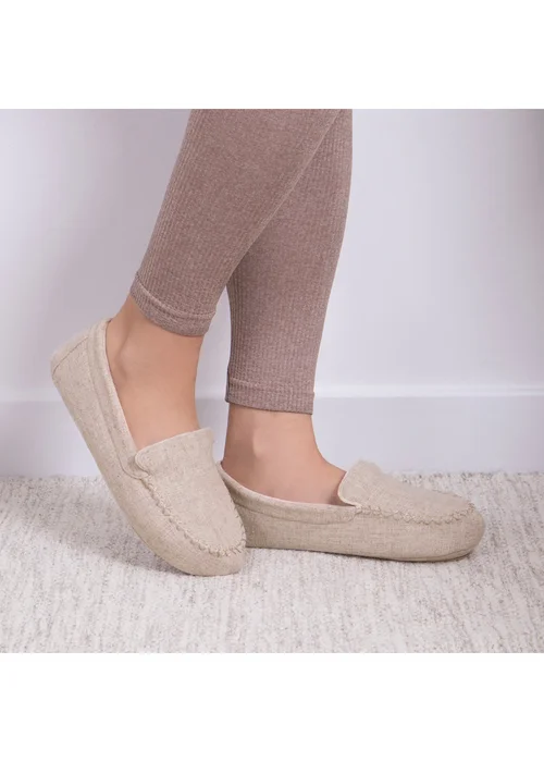 Totes Isotoner Brown Textured Moccasin Slipper - 7 Image 2