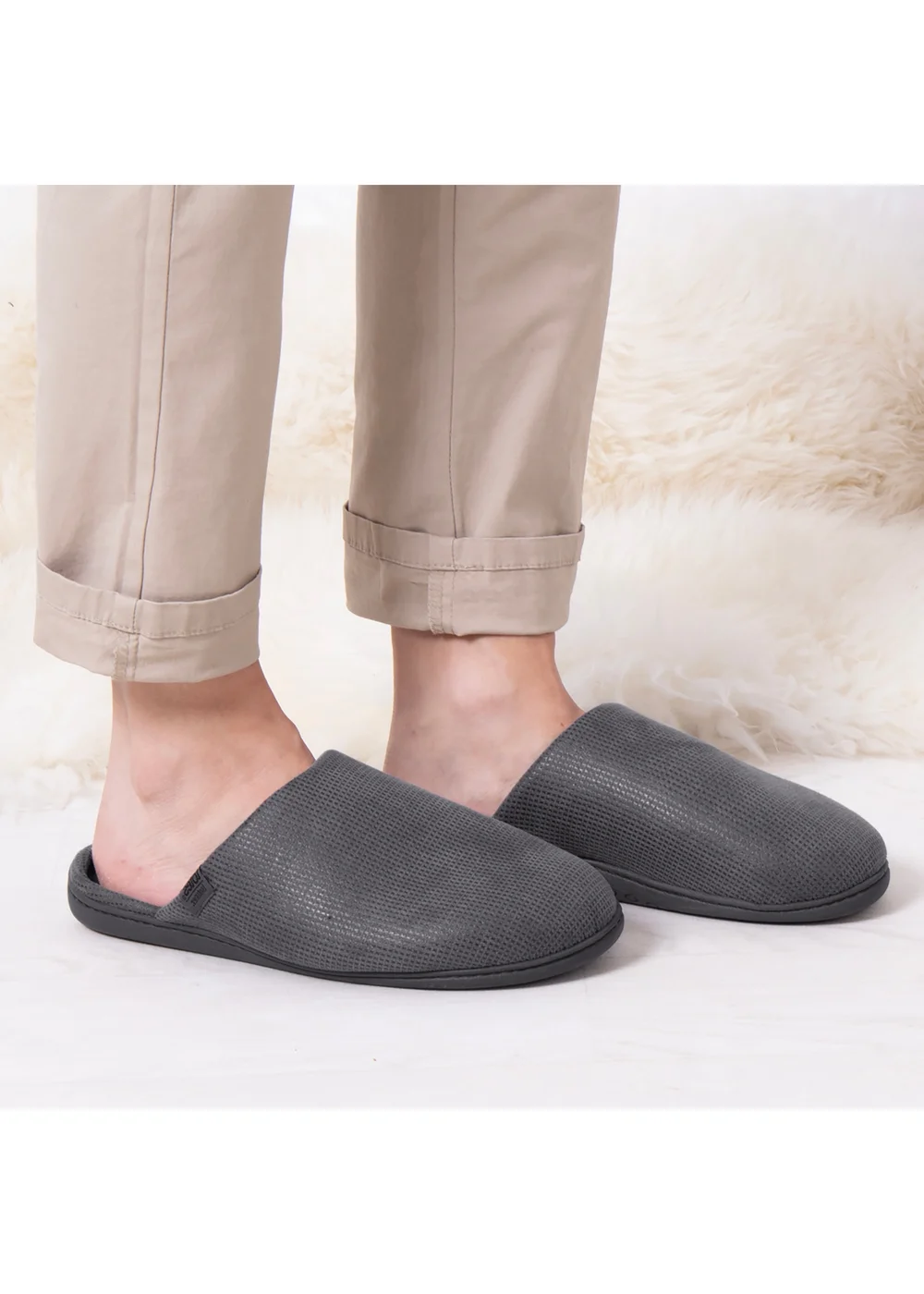 Totes Isotoner Grey Square Patterned Smart Mule Slipper - 11 Image 2