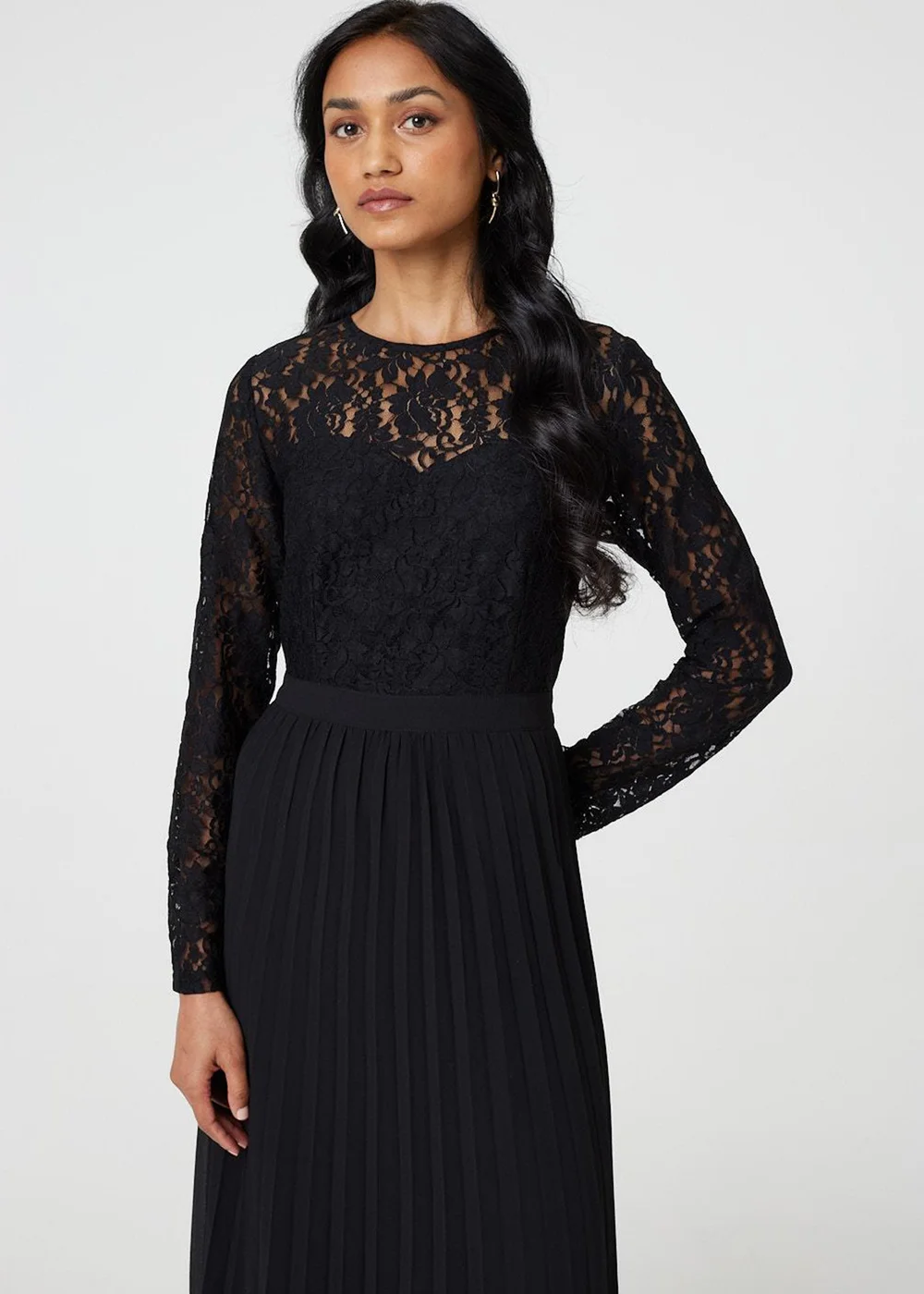 Izabel London Black Lace Trim Pleated Long Sleeve Midi Dress - 12 | Matalan Izabel London Black Lace Trim Pleated Long Sleeve Midi Dress - 12 | Matalan