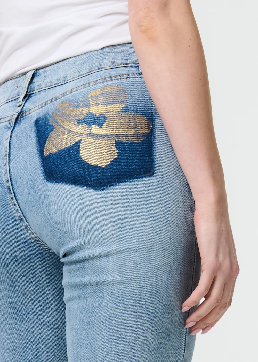 Izabel London Blue Floral Pocket Patch Straight Fit Jeans - 8 Image 3
