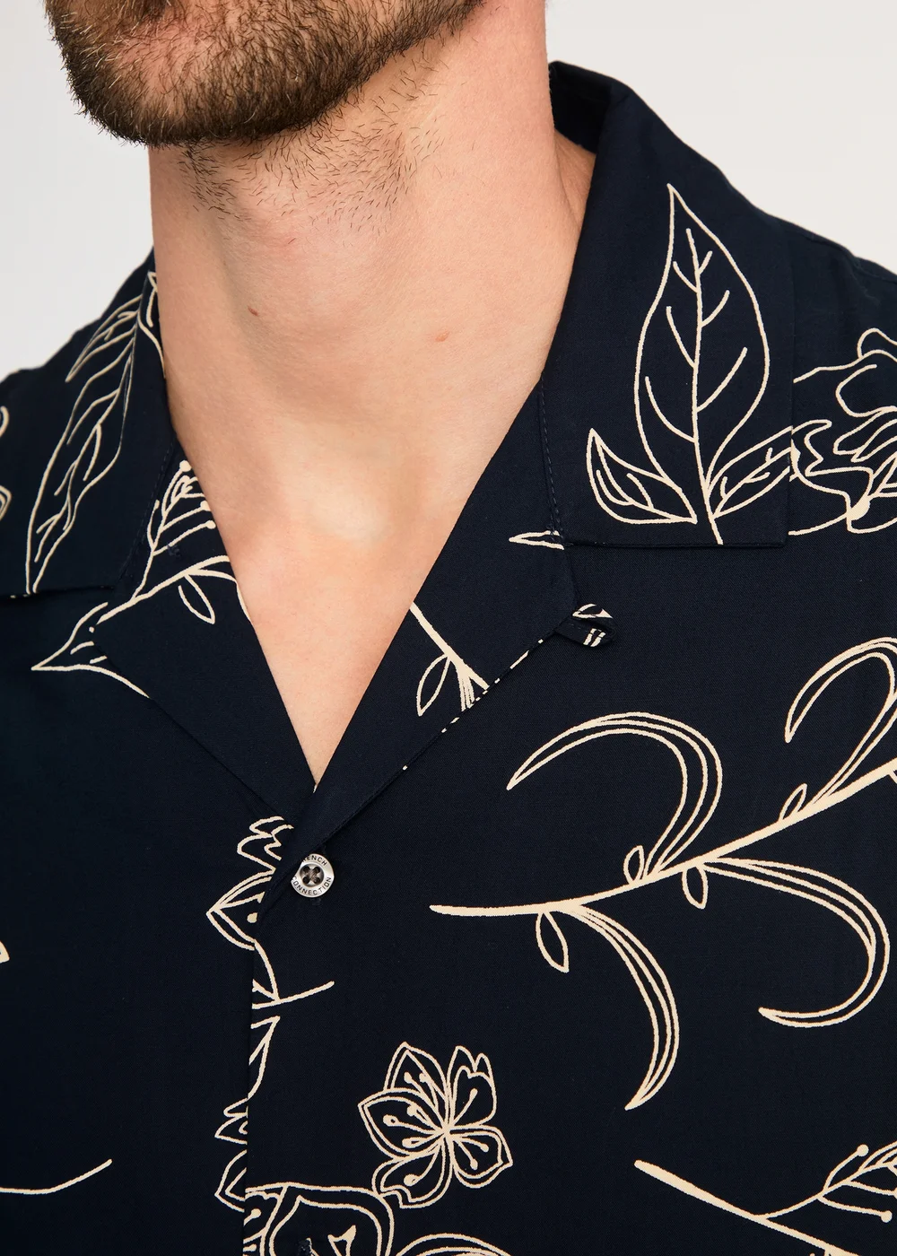 French Connection Navy Floral Print Short Sleeve Shirt - M Image 3