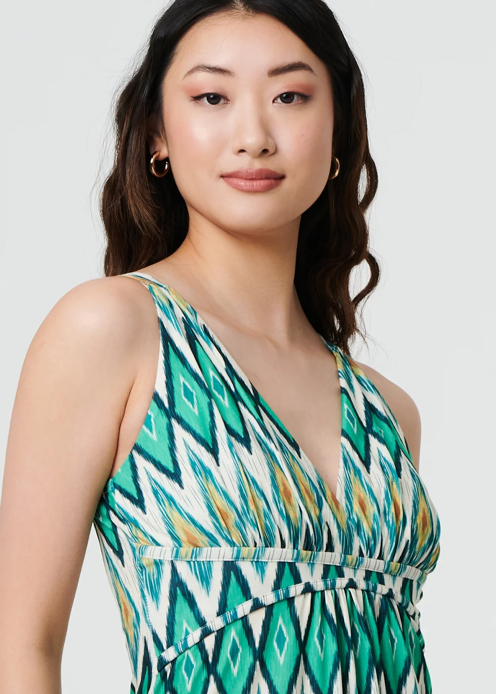 Izabel London Green Abstract Print Sleeveless V-Neck Maxi Dress - 8 Image 3