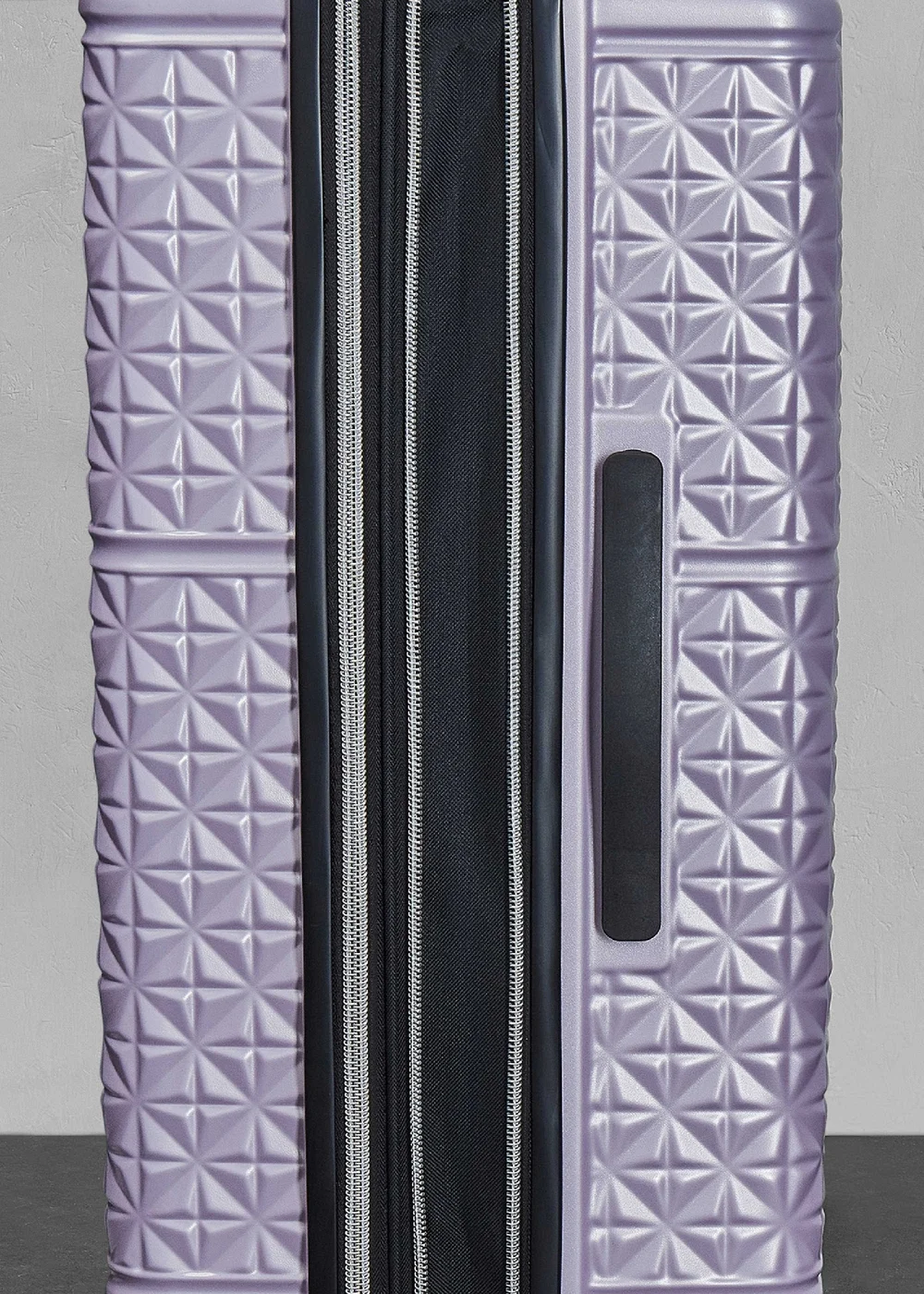 Rock Maya Suitcase Lilac - Cabin Image 4