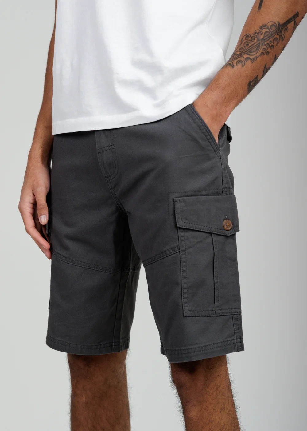 Tokyo Laundry Grey Cotton Cargo Shorts - M Image 2