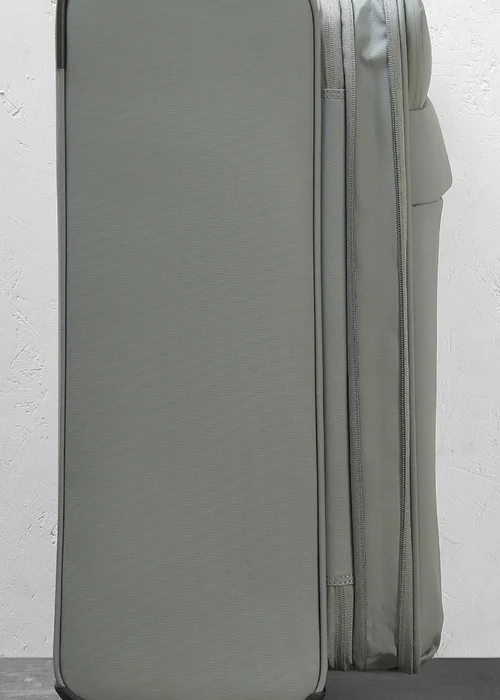 Rock Harper Suitcase Grey - Cabin Image 4
