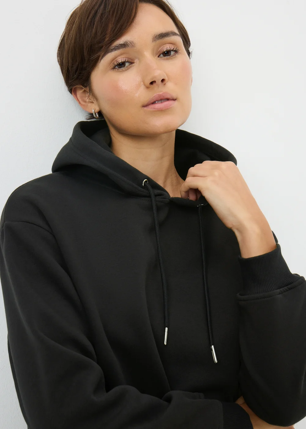 Black Longline Hoodie - S Image 3