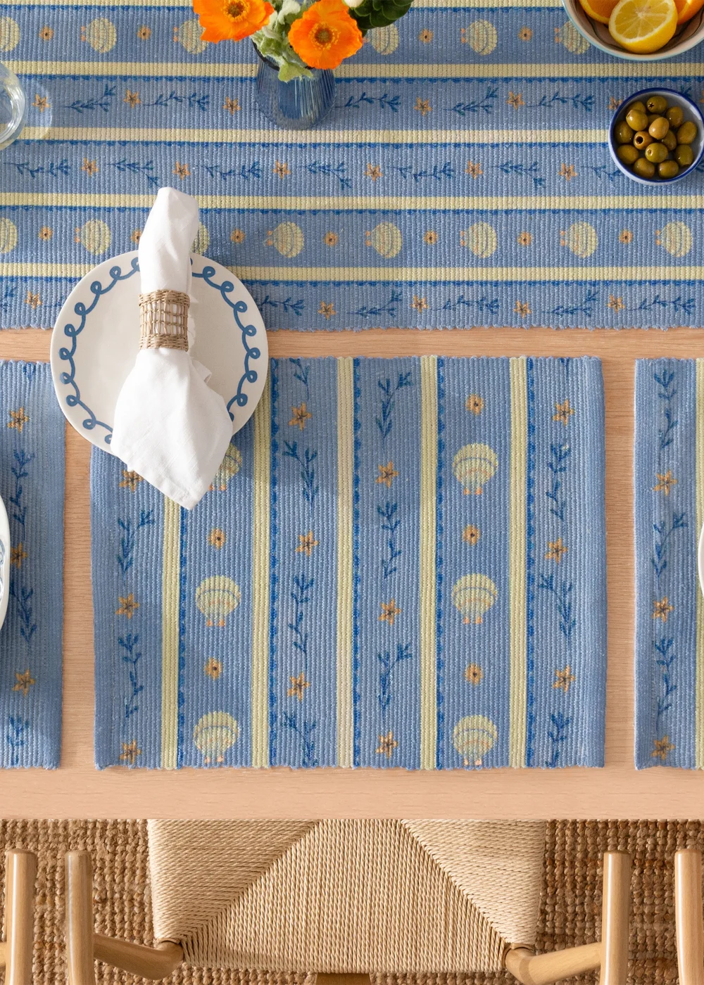 furn. Blue Sea Shells Indoor/Outdoor Table Runner - 180x35cm Image 3