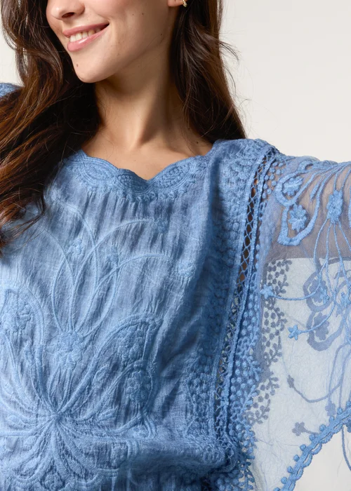Blue Vanilla Denim Floral Lace Butterfly Sleeve Blouse - S/M Image 4