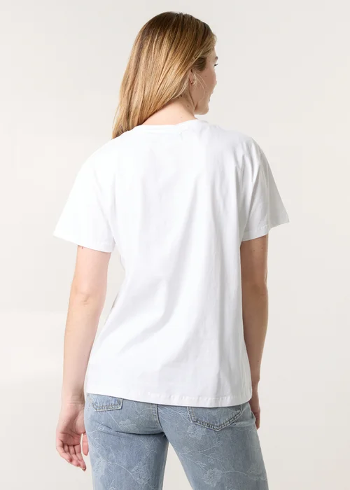 Blue Vanilla White T-Shirt With Colorful Print - M/L Image 2
