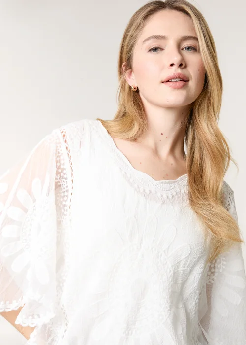 Blue Vanilla Ivory Sun Flower Lace Sleeve Blouse - M/L Image 2