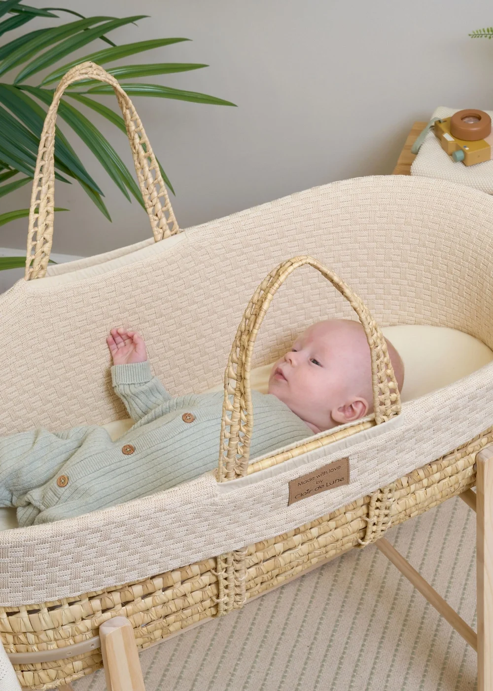 Clair de Lune Organic Cream Knitted Moses Basket - 0-6 Months Image 1