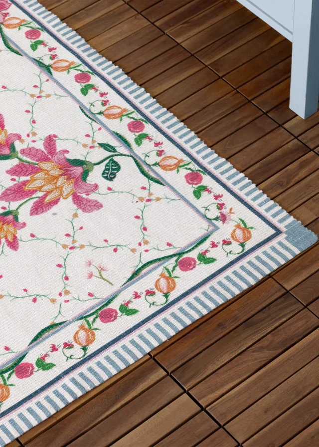 Wylder Nature Red Claudia Floral Printed Indoor/Outdoor Rug