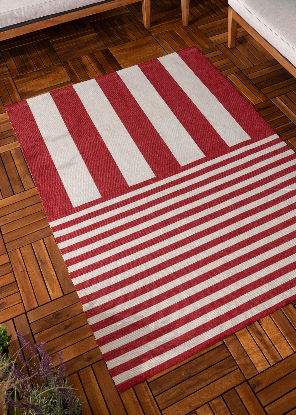 furn. Red Deck Stripe Printed Indoor/Outdoor Rug - 120 x 170 Image 1