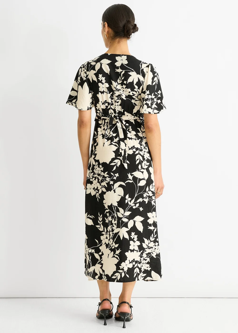 Gini London Black Mono Ruffle V Neck Viscose Midi Dress - 12 Image 2