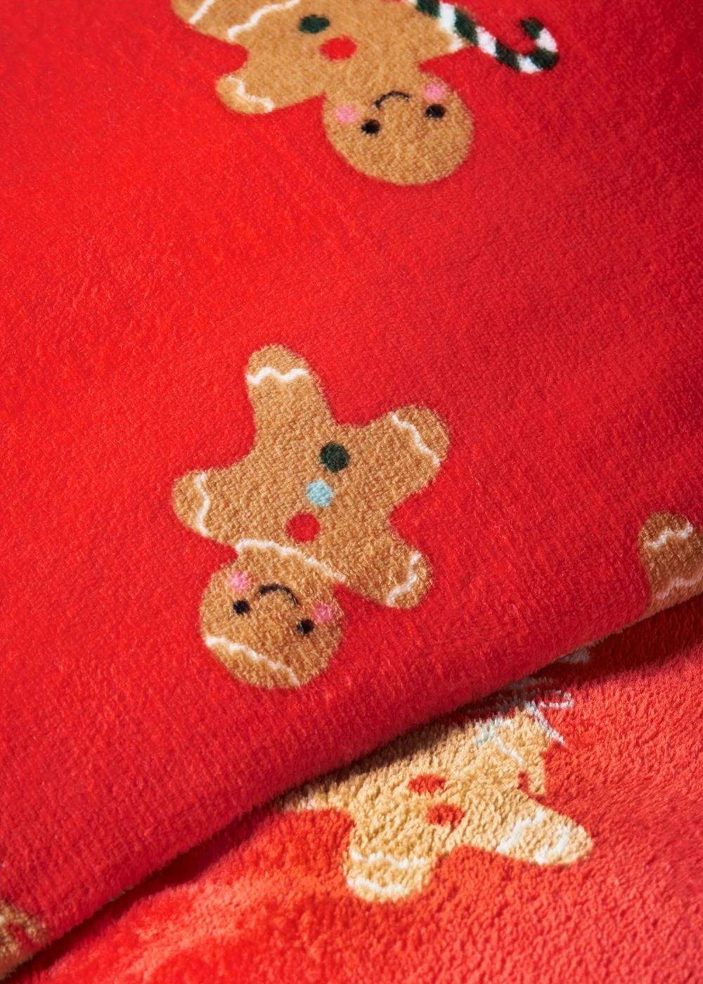 Red Gingerbread Fleece Duvet Set - Double Image 3