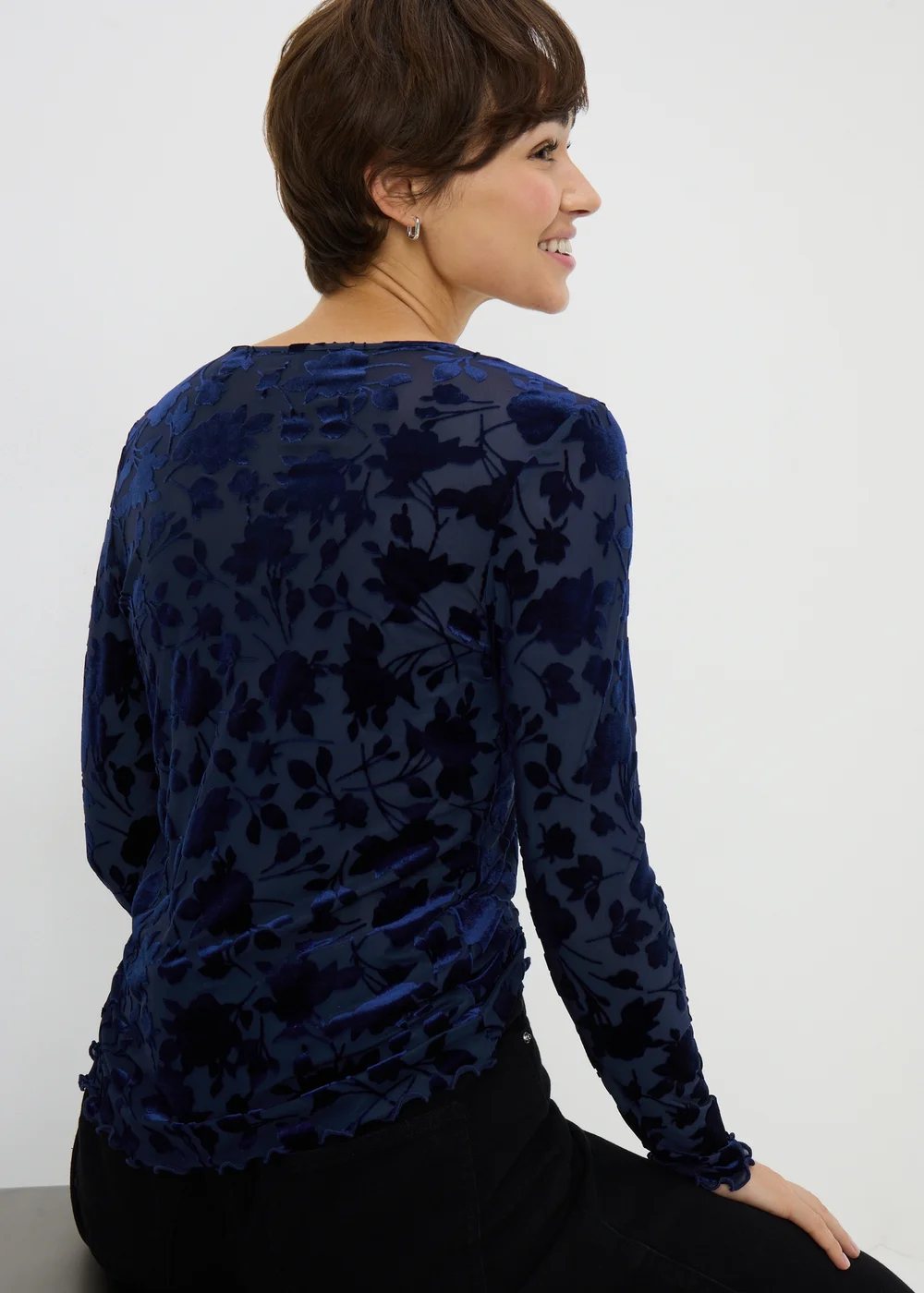 Blue Floral Fitted Top - 8 Image 3